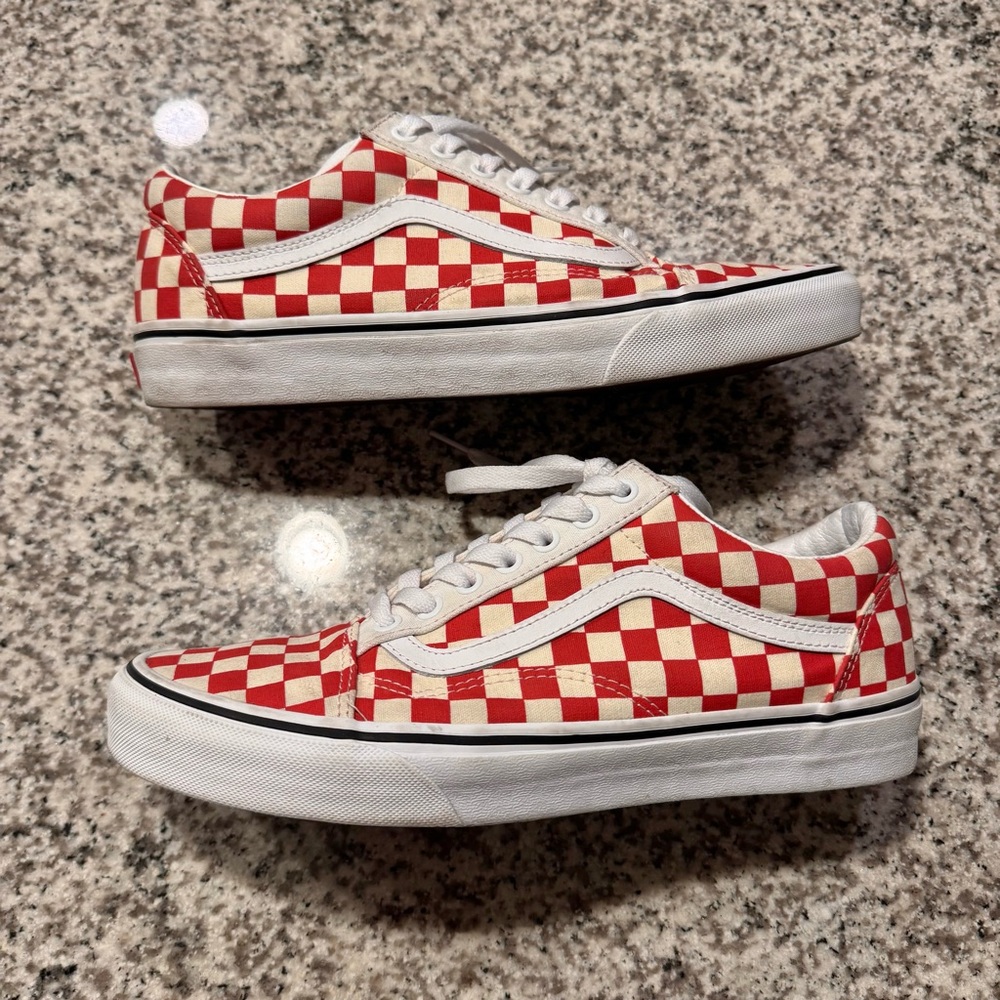 Vans Old Skool Red and White Checkered Sneakers Men’s Size 10